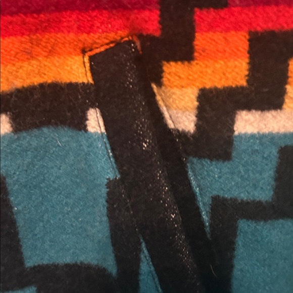 Pendleton Men's Zip Up Sweater in Multicolor Geometric Design - Picture 7 of 9